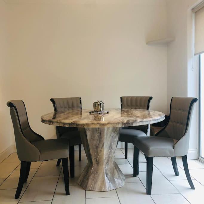 Townhouse Clifden: Located In The Heart Of Connemara Villa Eksteriør bilde