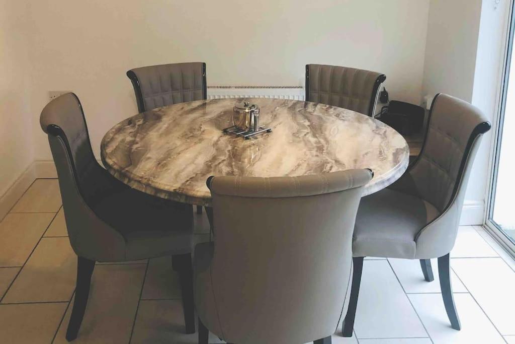 Townhouse Clifden: Located In The Heart Of Connemara Villa Eksteriør bilde