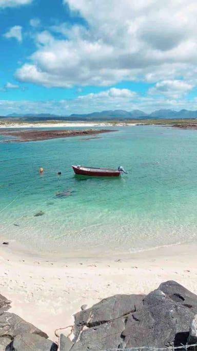 Townhouse Clifden: Located In The Heart Of Connemara Villa Eksteriør bilde